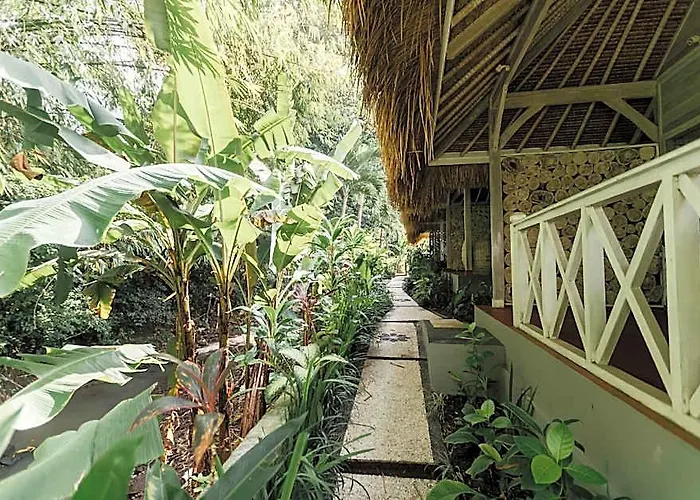 Hotel Maylie Bali &